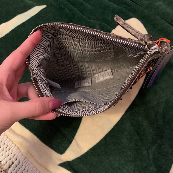 Violet Ray (Buckle) Clutch NWT - Picture 4 of 4